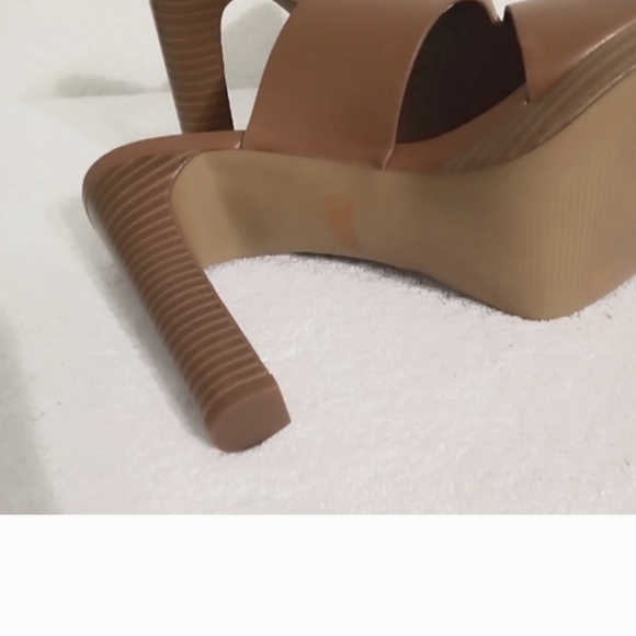 DKNY PLATFORM HIGH HEEL OPEN TOE SANDALS. |SIZE 10M | BROWN - Picture 4 of 6
